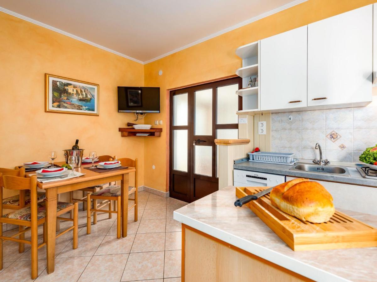 Holiday Home Hacienda - Pzn316 By Interhome Tinjan Exterior foto